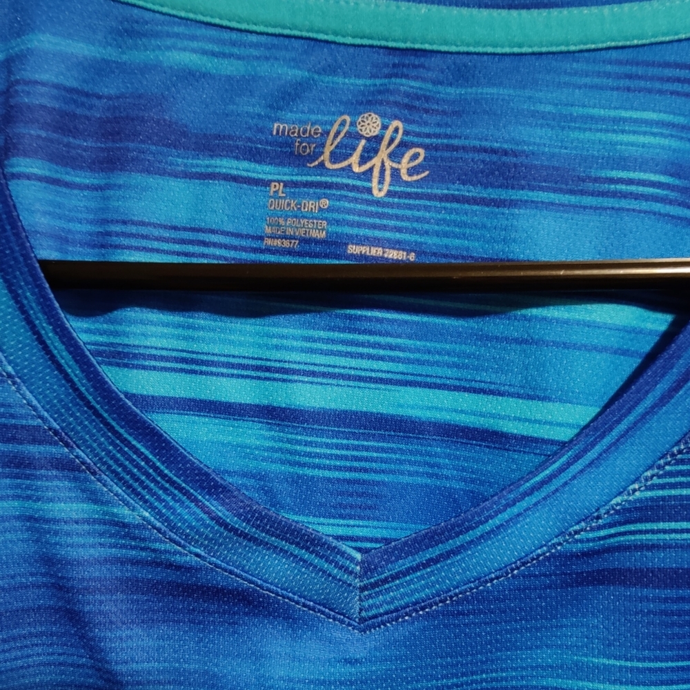 Workout Top - Picture 3 of 5